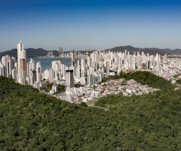 Balneário Camboriú: 61 anos de história, lazer e oportunidades