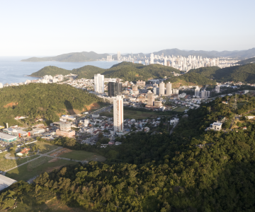 População de Itajaí cresce 44% segundo Censo IBGE, criando oportunidades para o mercado imobiliário